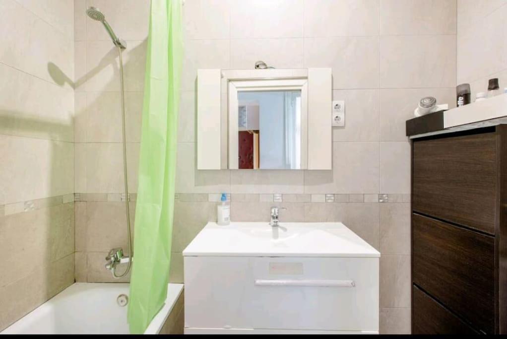 Divina Malasana Apartment Madrid Ngoại thất bức ảnh