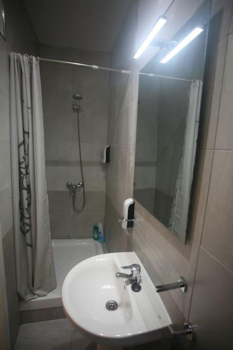 Divina Malasana Apartment Madrid Ngoại thất bức ảnh